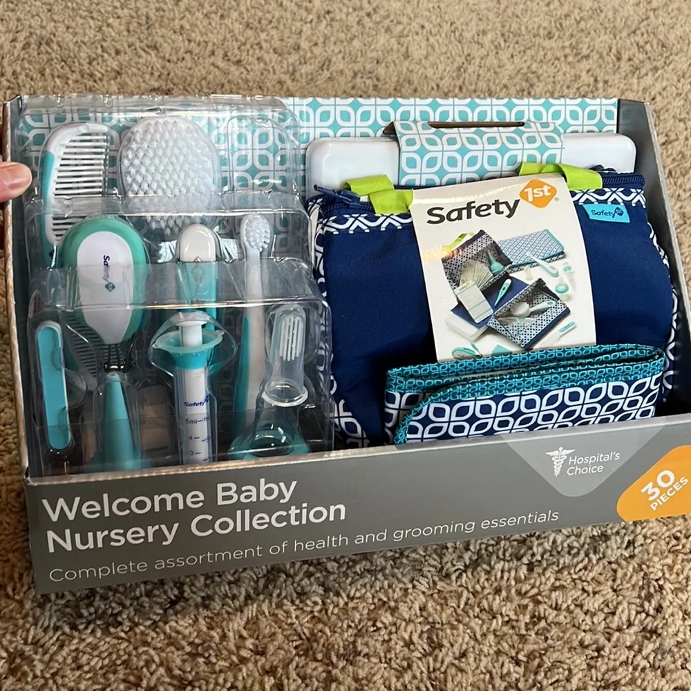 LIKE BRAND NEW Safety 1st Welcome Baby Nursery Collection 29-piece set!!